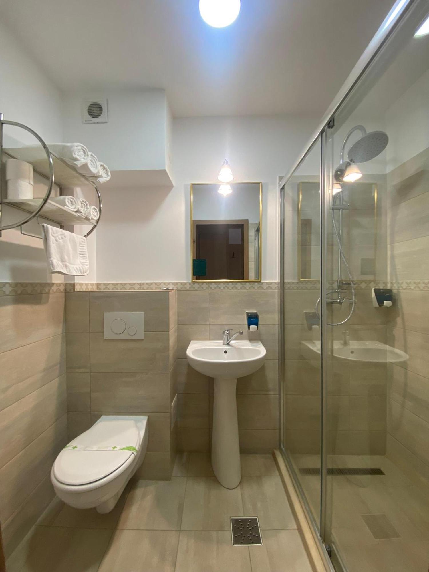 Hotel Gallant Sibiu Ngoại thất bức ảnh