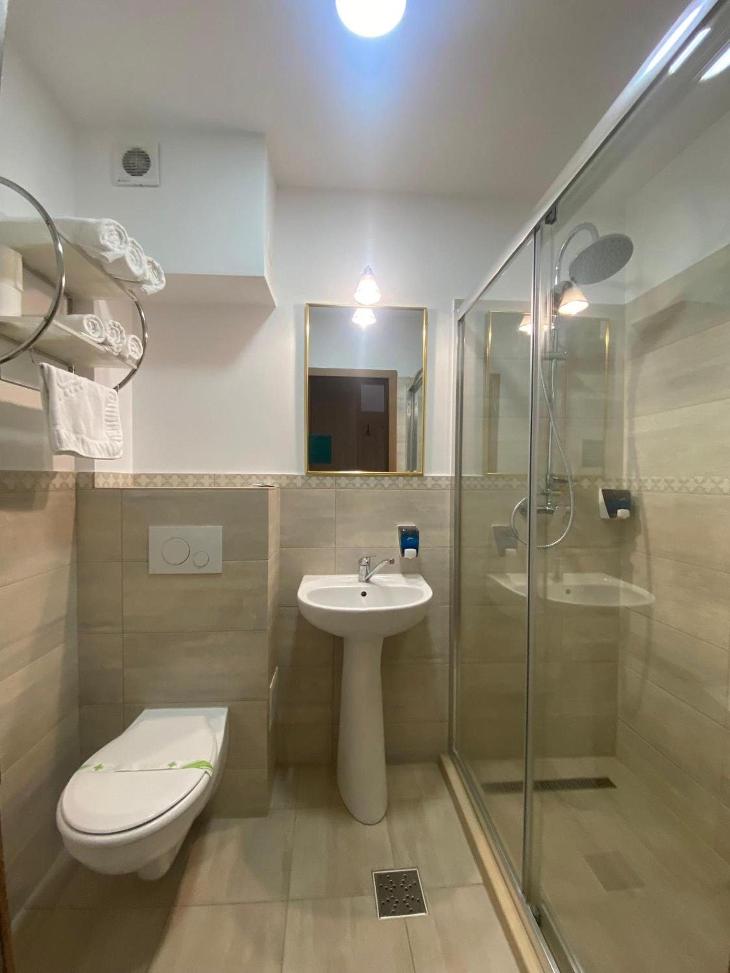 Hotel Gallant Sibiu Ngoại thất bức ảnh